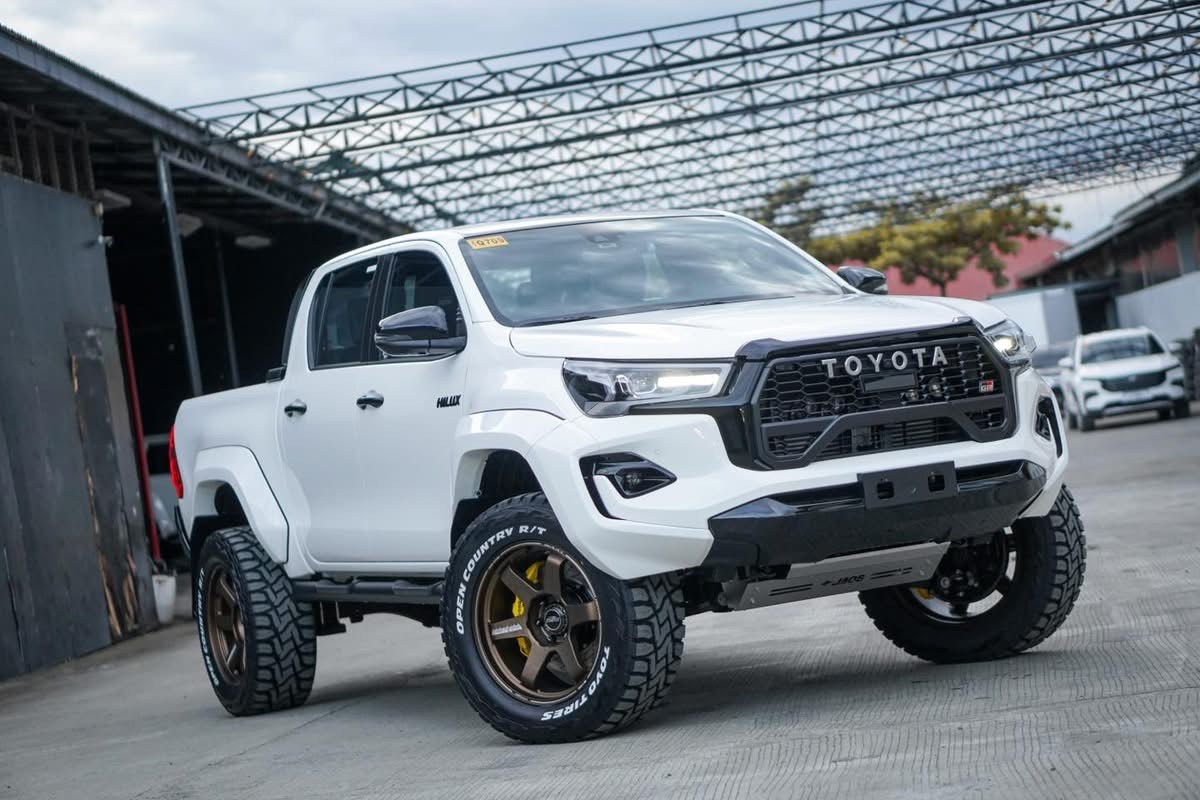 Toyota Hilux GRS